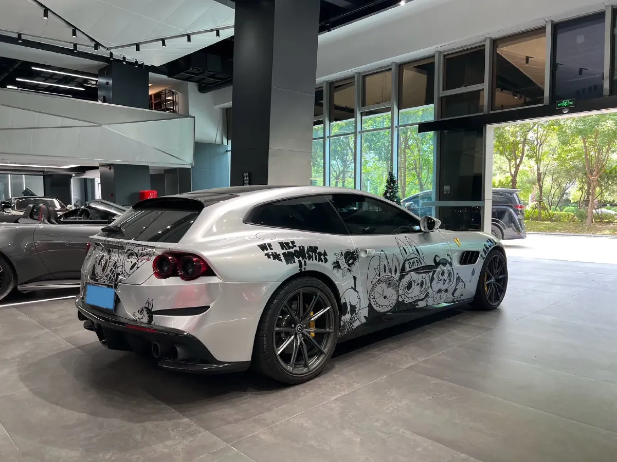 2017 Ferrari GTC4 Lusso 3.9T 609HP V8 7DCT,autocango,china used car exporter,china ev exporter,chinese used car exporter,chinese used ev exporter