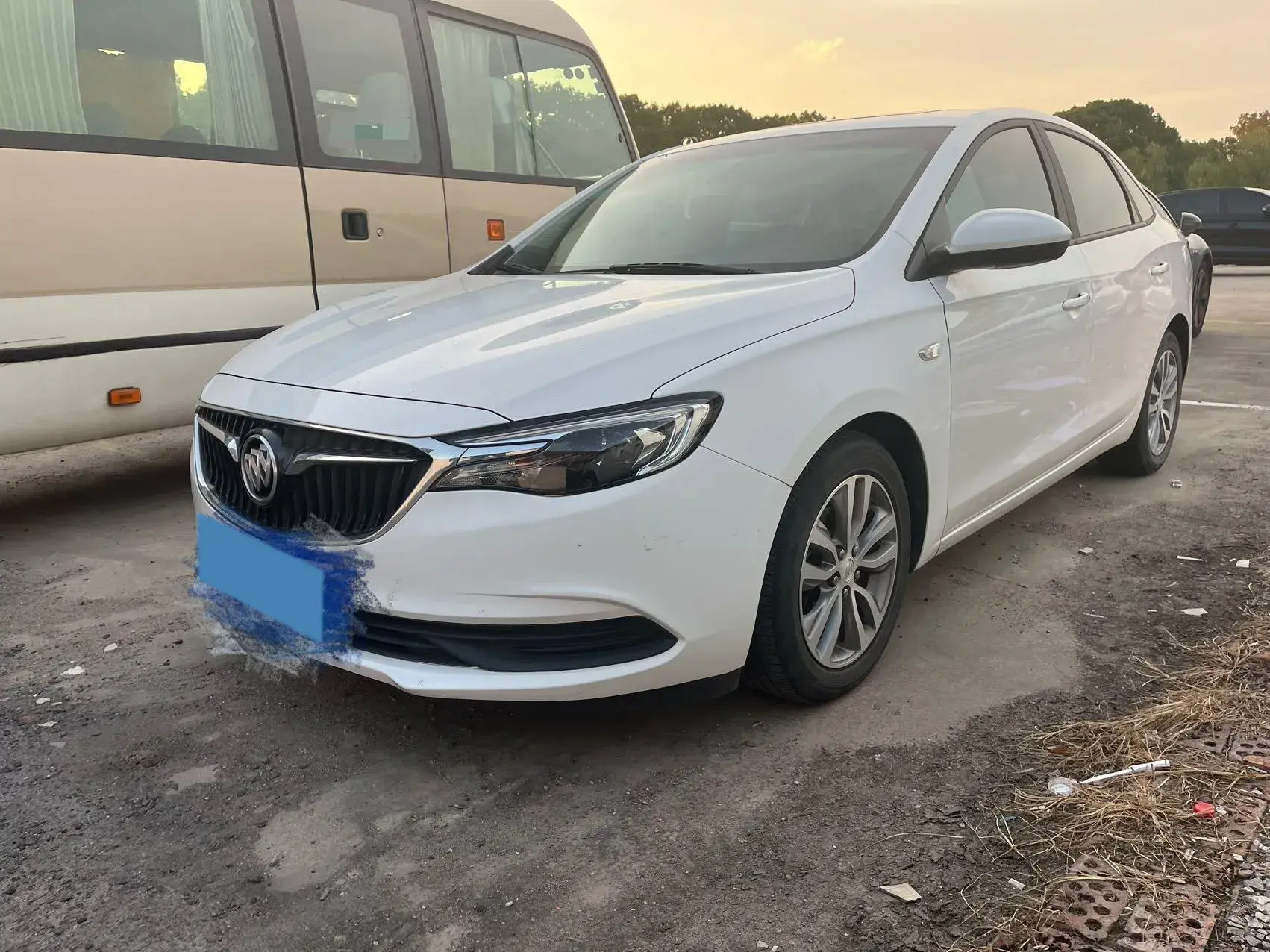 2021 BUICK EXCELLE view 1