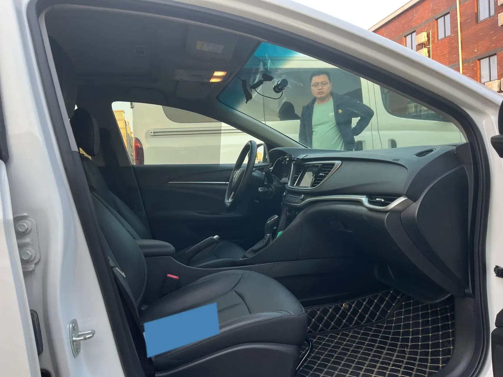 2021 BUICK EXCELLE thumbnail 4