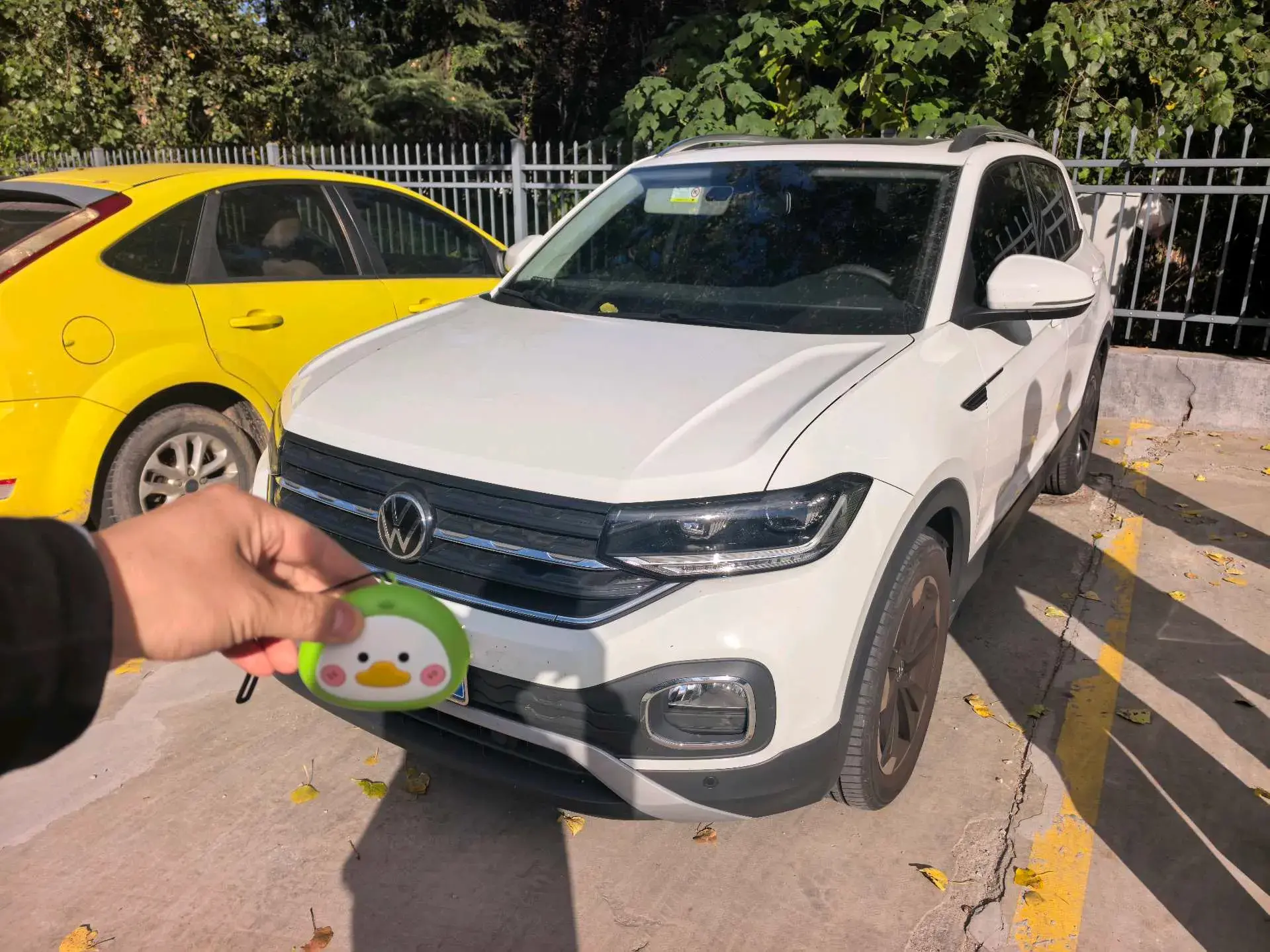 2021 VOLKSWAGEN TACQUA view 1