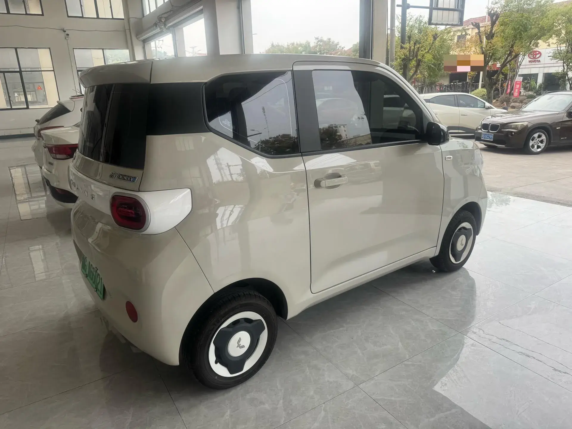 2024 WULING HONGGUANG thumbnail 4