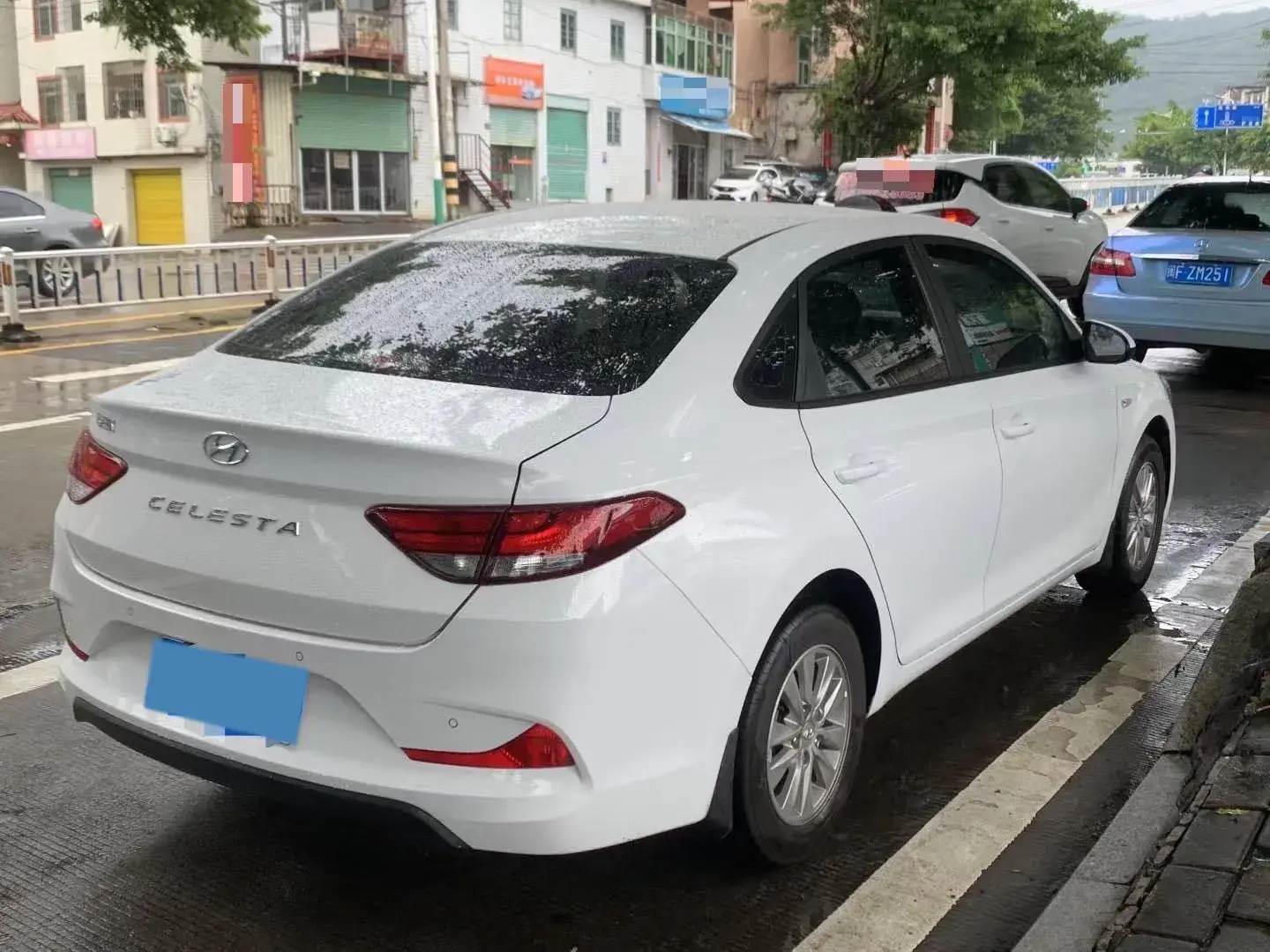 2017 HYUNDAI CELESTA thumbnail 4