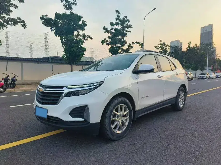 2021 CHEVROLET EQUINOX view 1