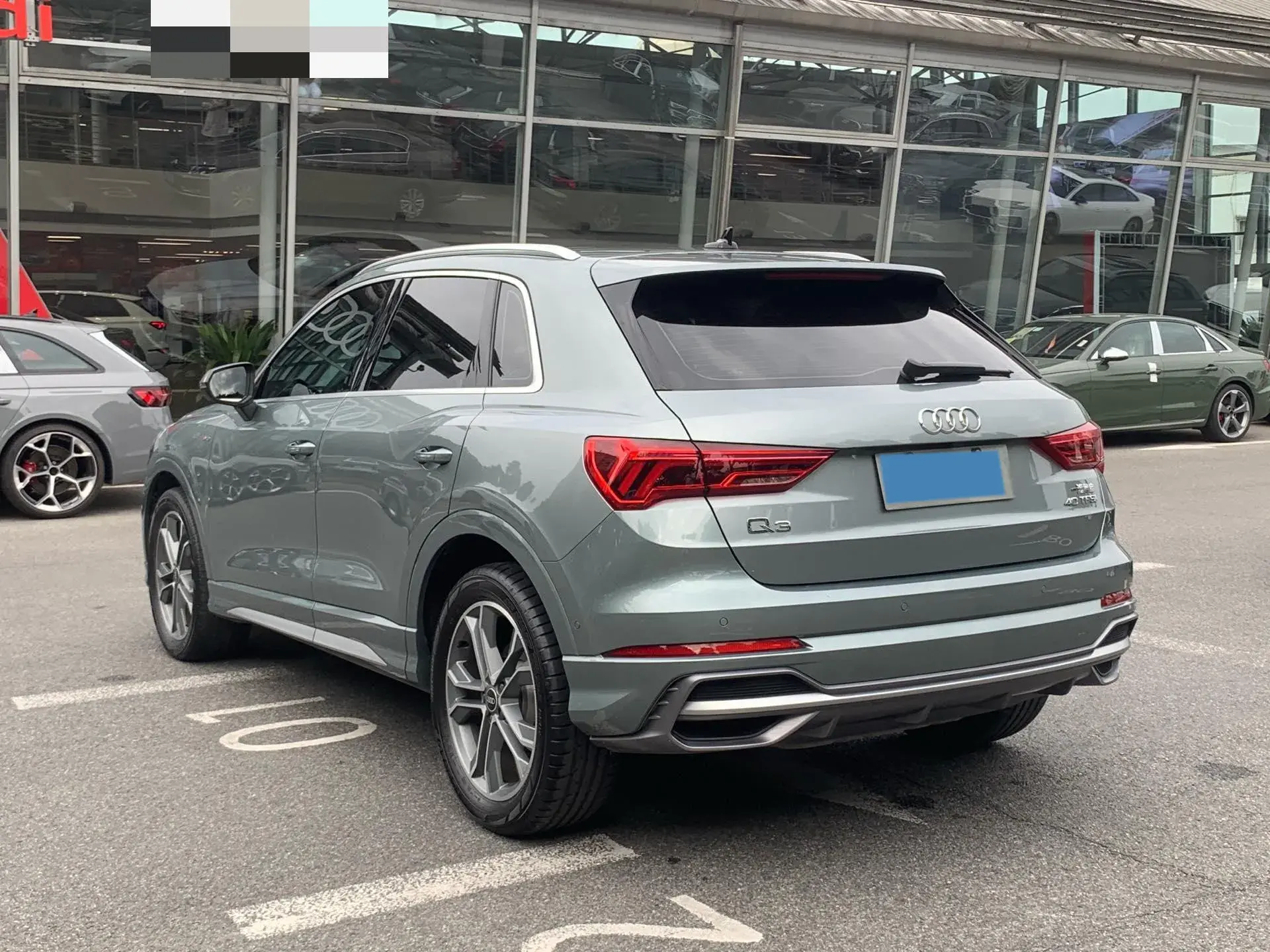 2022 AUDI Q3 thumbnail 4