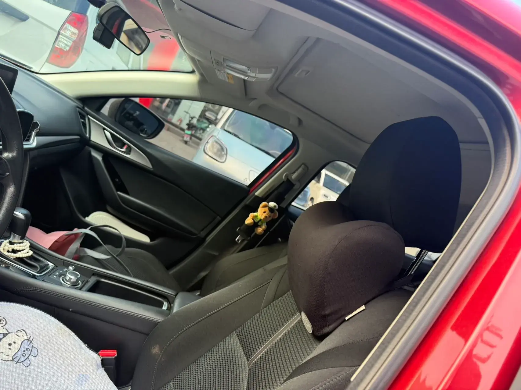 2017 MAZDA 3 thumbnail 3