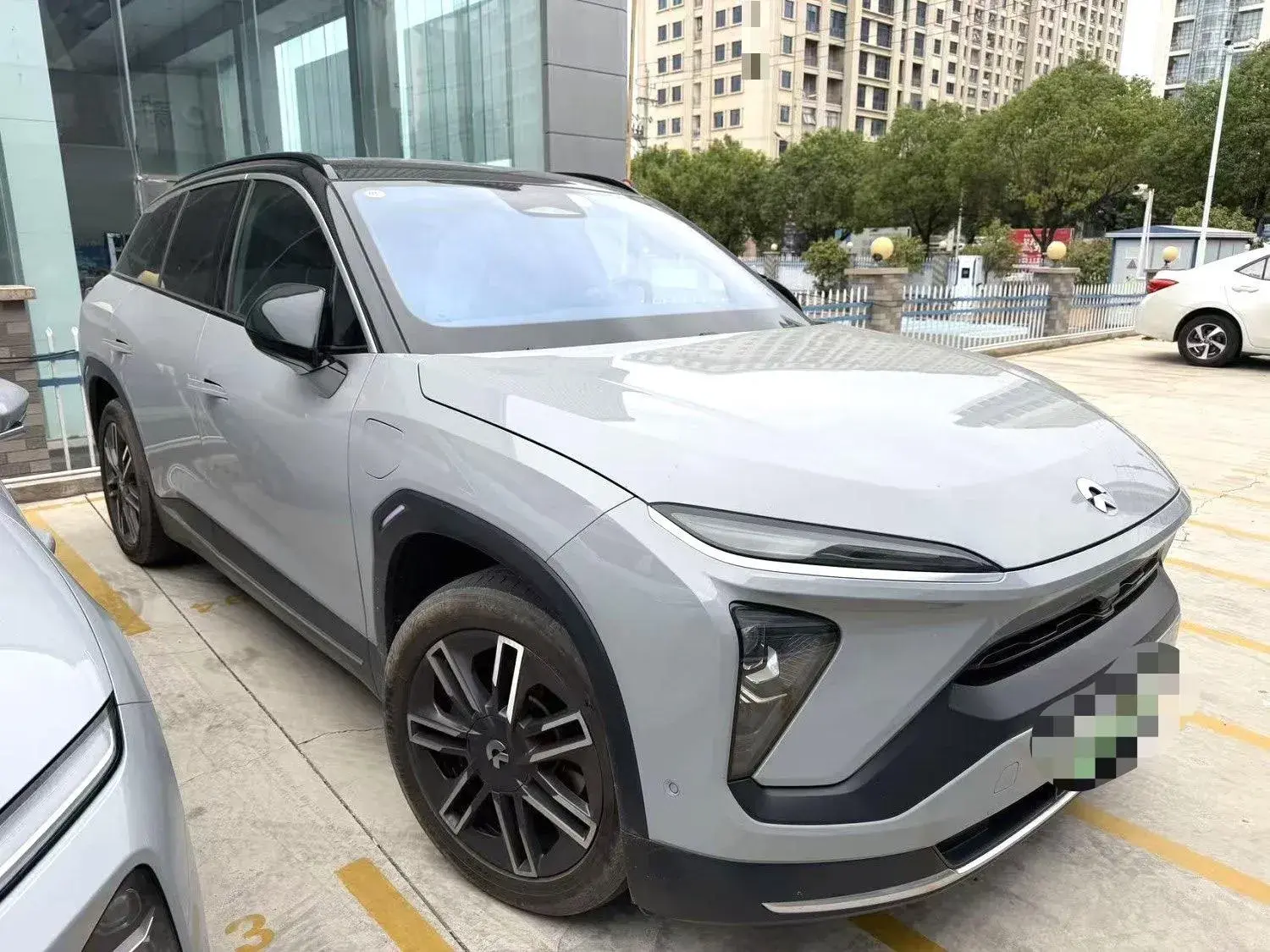 2020 NIO ES6 thumbnail 3