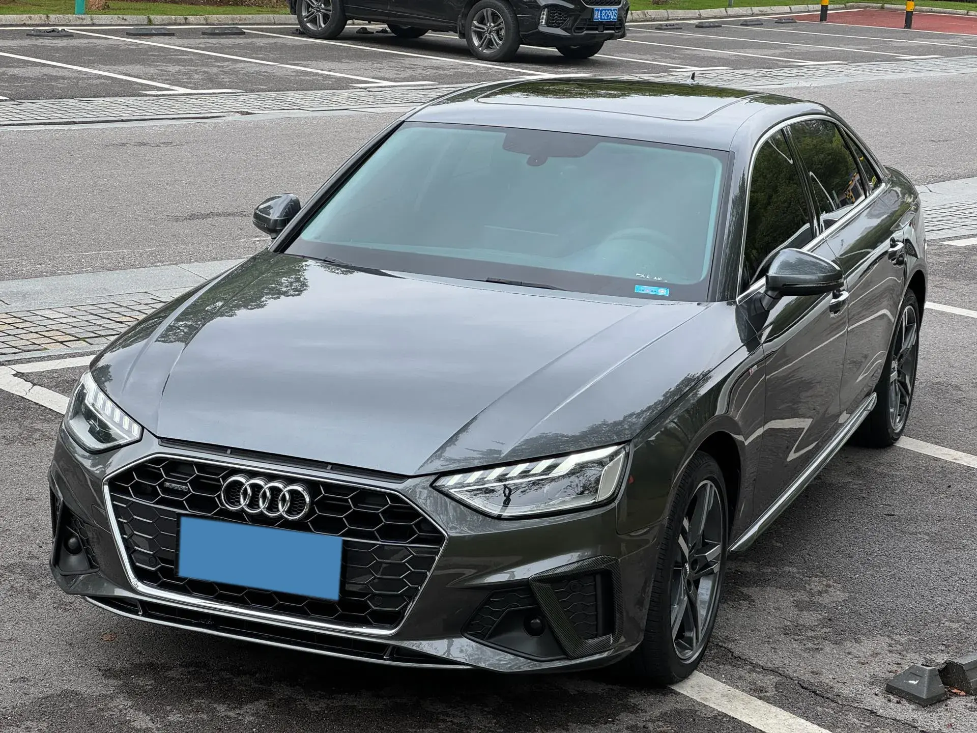 2020 AUDI A4L view 1