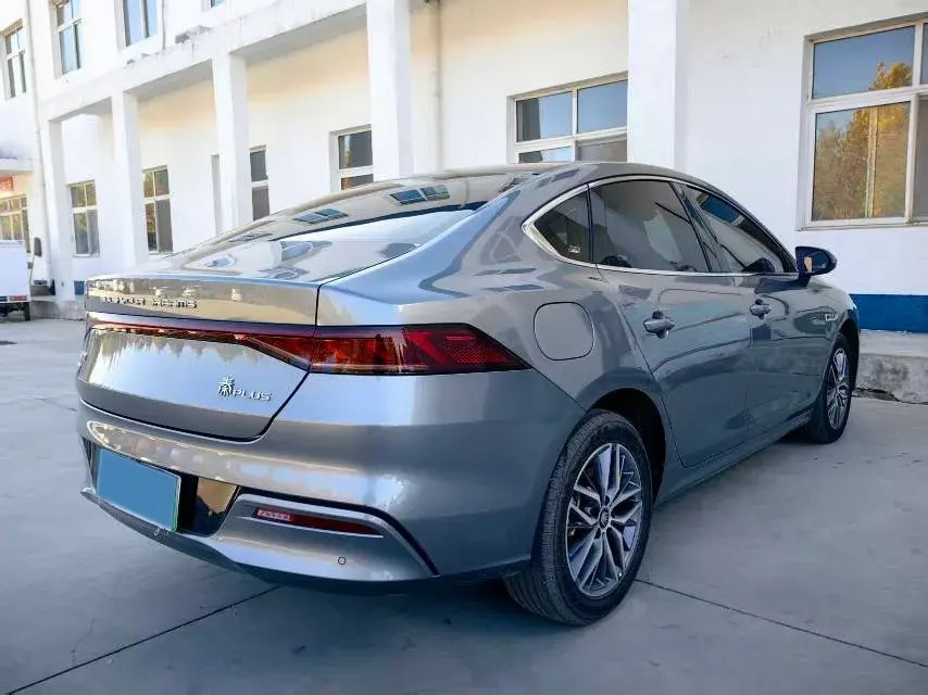 2023 BYD QIN thumbnail 4