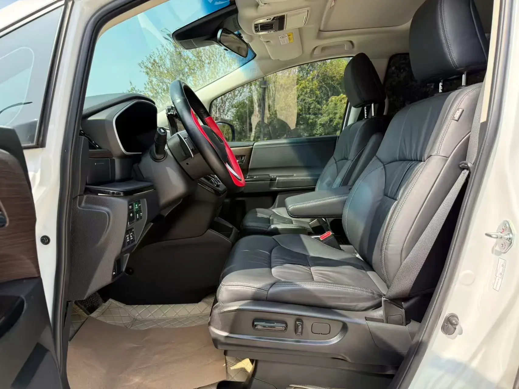 2024 HONDA ODYSSEY thumbnail 2