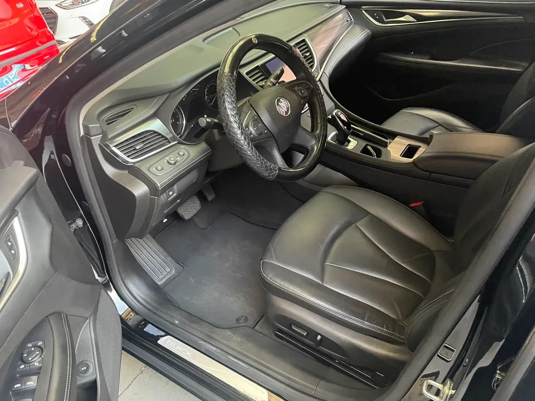 2022 BUICK LARCOSSE thumbnail 4