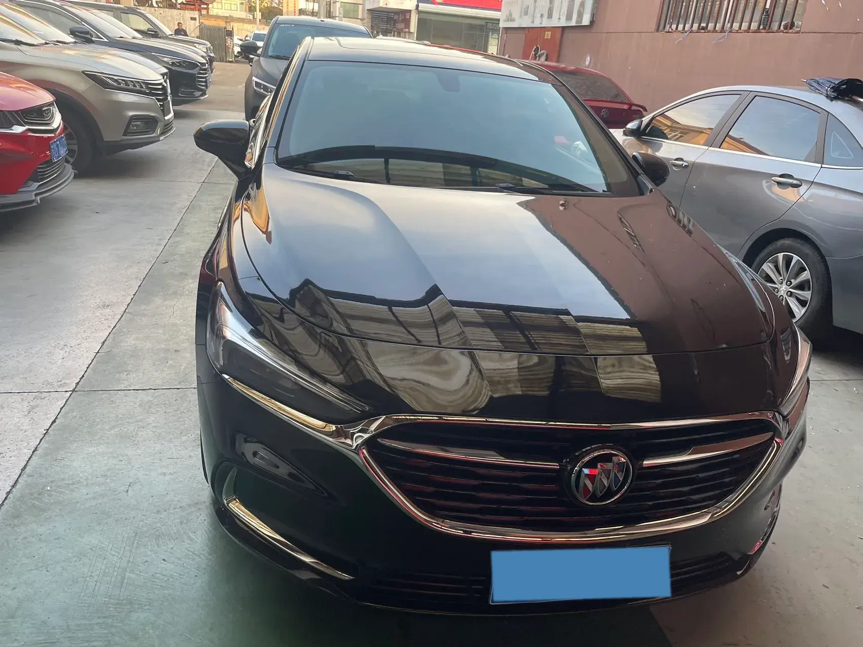 2022 BUICK LARCOSSE thumbnail 3