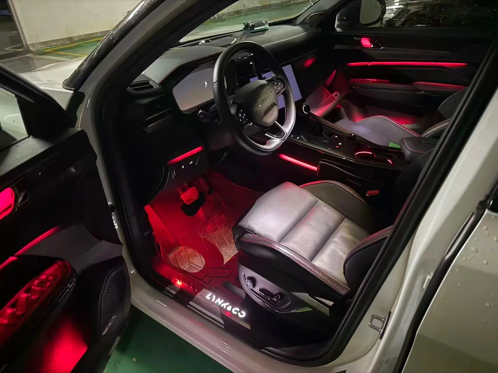 2020 LYNK&CO 05 thumbnail 4