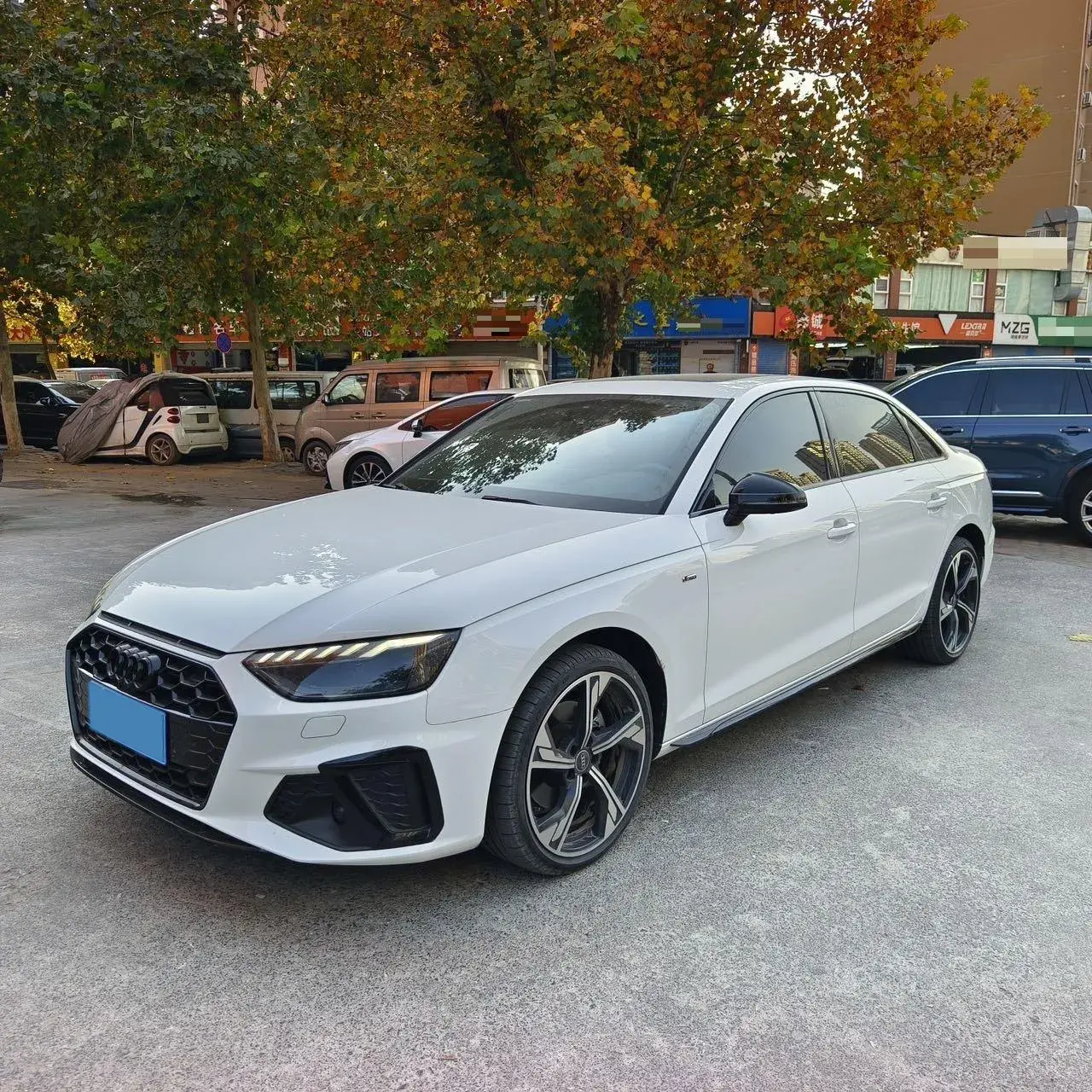 2024 AUDI A4L view 1