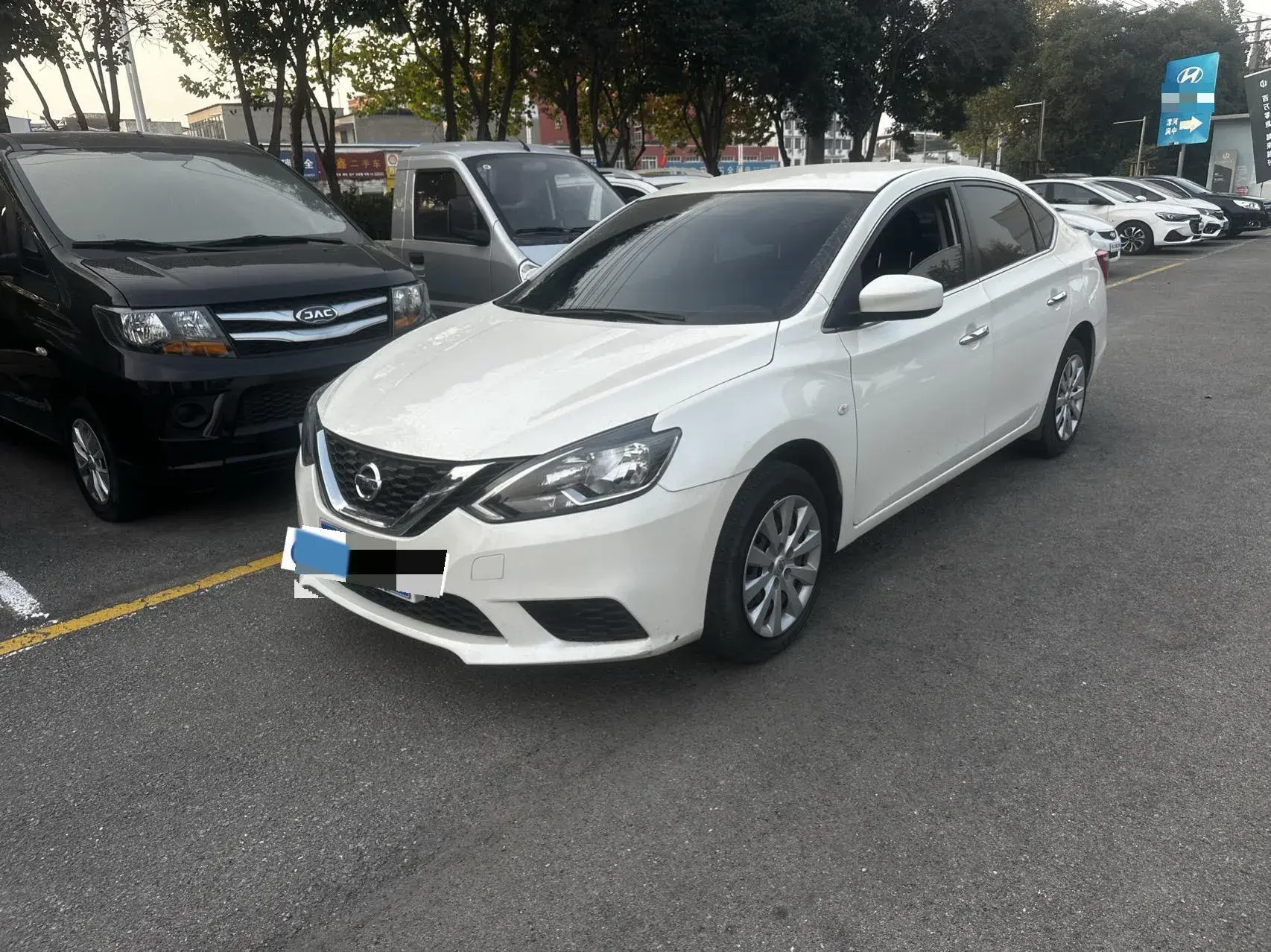 2021 NISSAN SYLPHY view 1