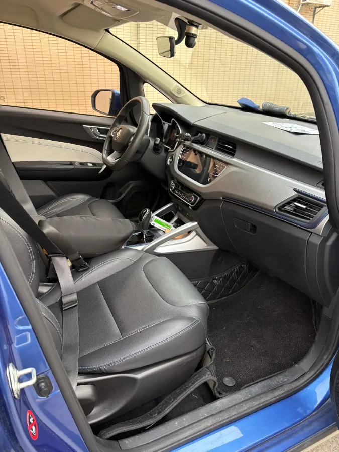 2020 Livan Maple 30X BEV 37KWH,autocango,china used car exporter,china ev exporter,chinese used car exporter,chinese used ev exporter