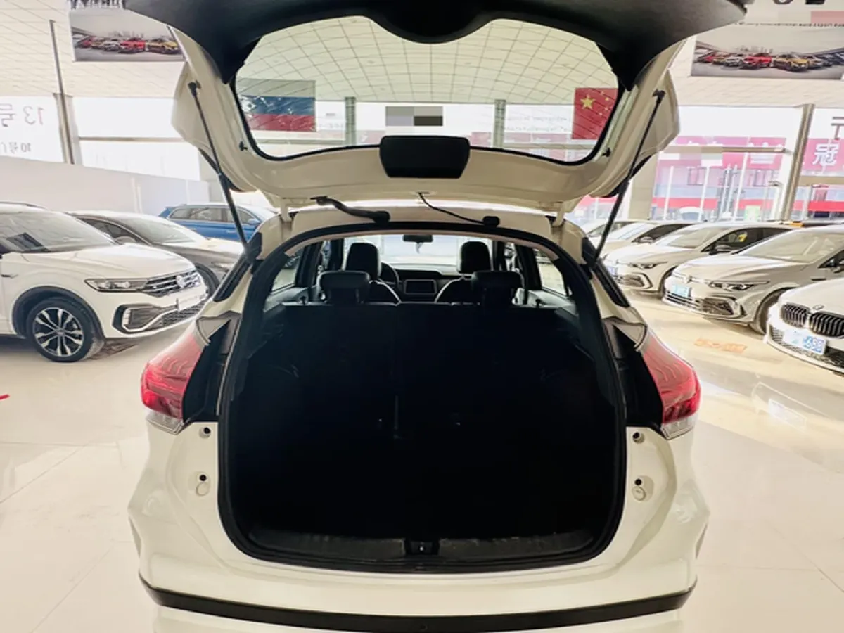 2022 Nissan Kicks 1.5L 122HP L4 CVT,autocango,china used car exporter,china ev exporter,chinese used car exporter,chinese used ev exporter