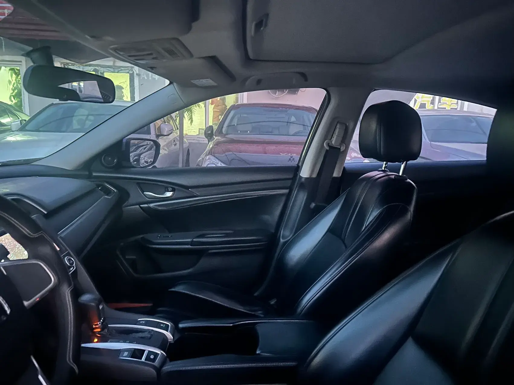 2019 HONDA CIVIC thumbnail 3