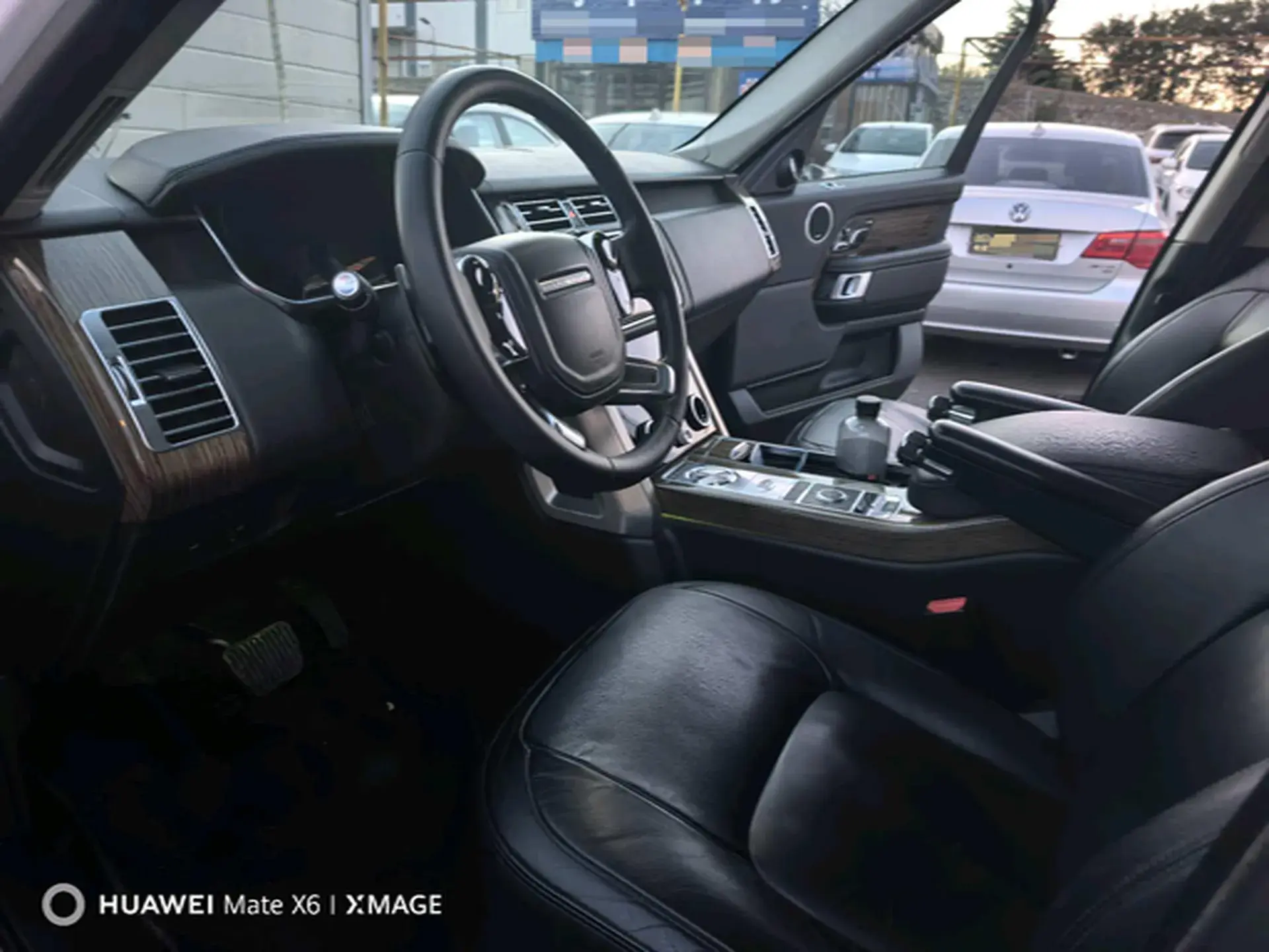 2018 LAND ROVER thumbnail 4