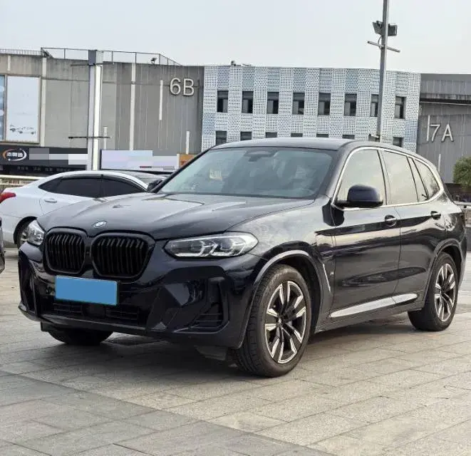 2022 BMW IX3 view 1