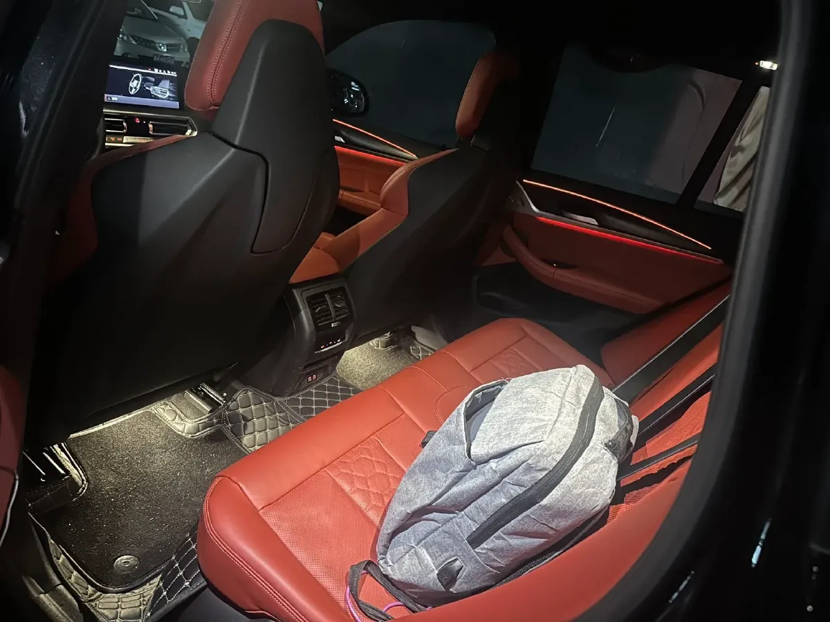 2022 BMW X3 M 3.0T 510HP L6 8AT,autocango,china used car exporter,china ev exporter,chinese used car exporter,chinese used ev exporter