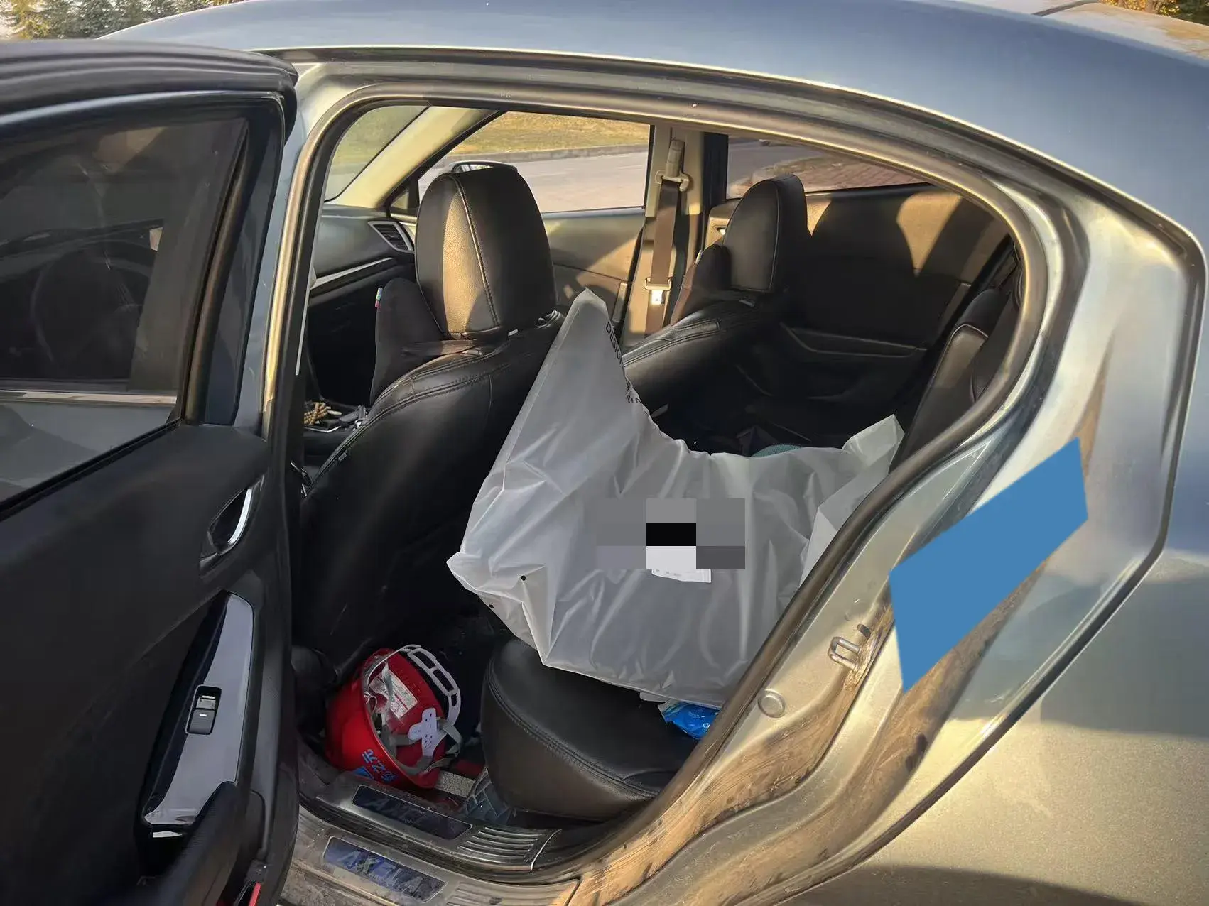 2017 MAZDA 3 thumbnail 3