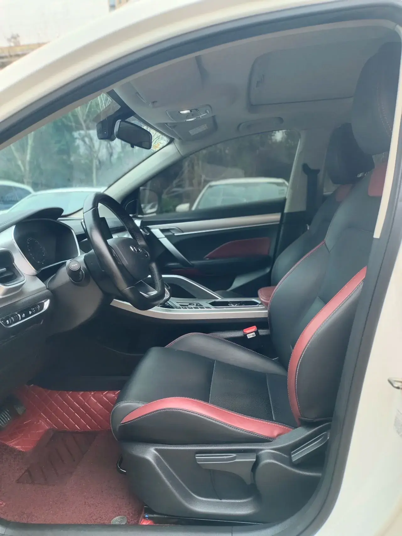 2020 GEELY COOLRAY thumbnail 4