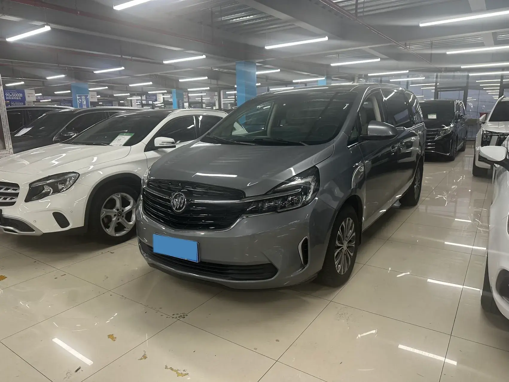 2020 BUICK GL8 view 1