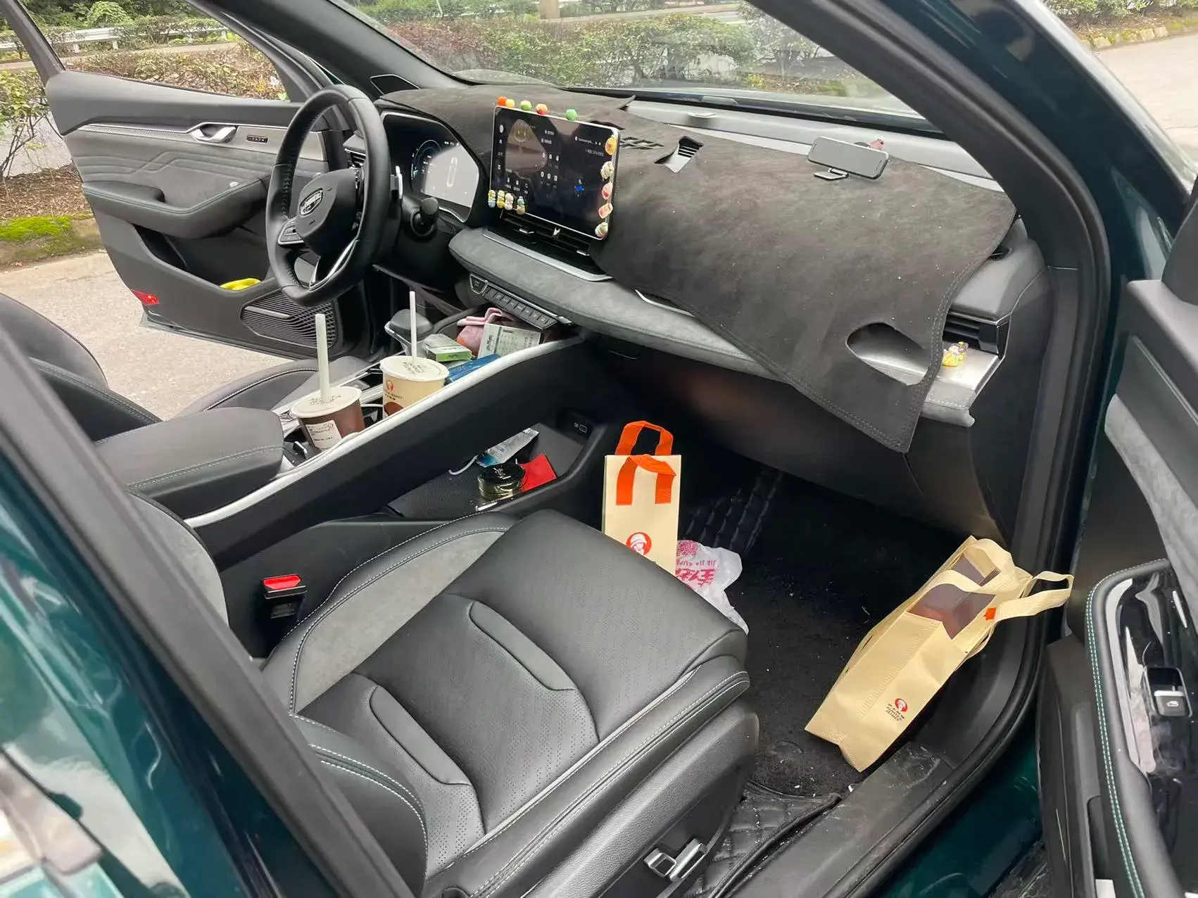 2023 GEELY PREFACE thumbnail 4