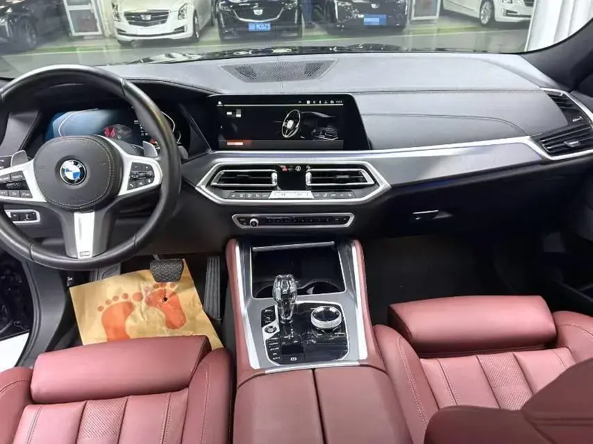 2022 BMW X6 thumbnail 4