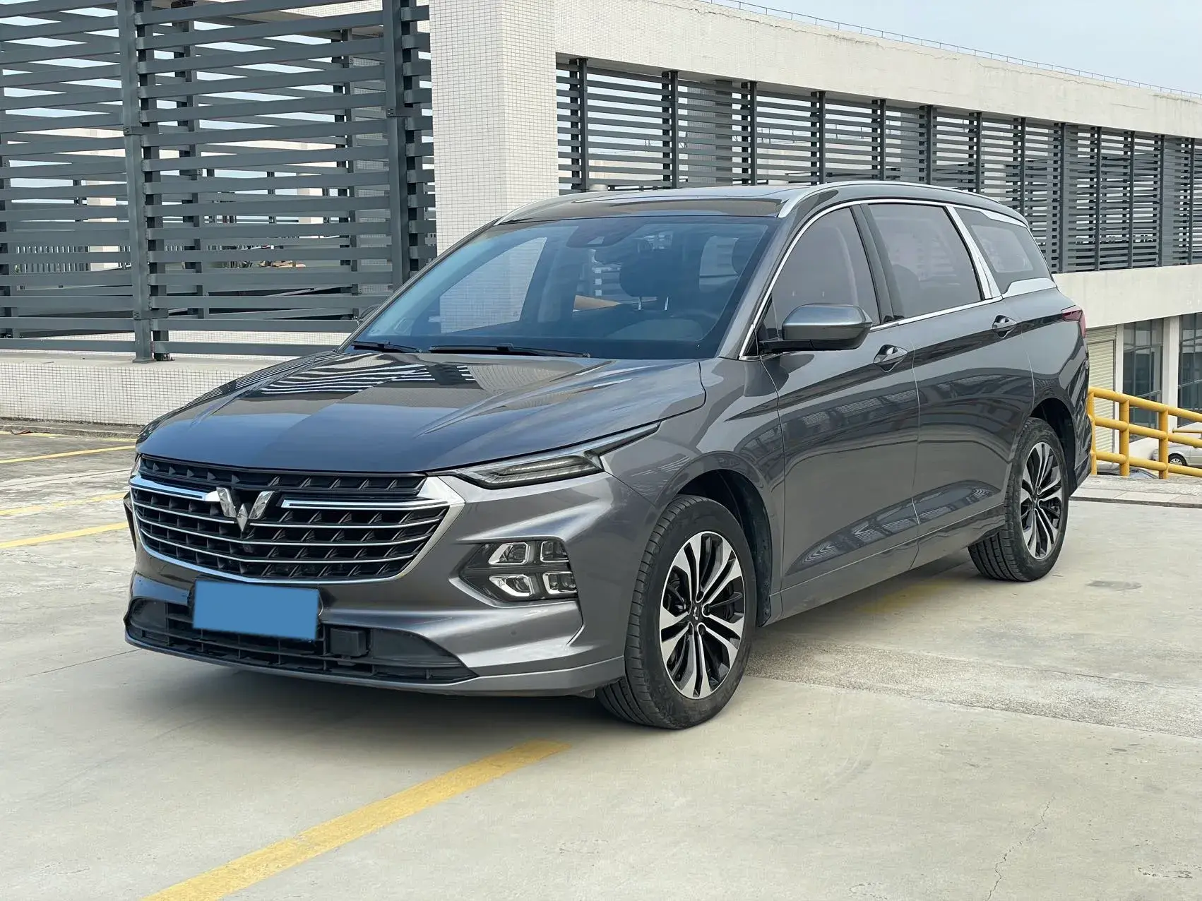 2022 WULING KAIJIE view 1