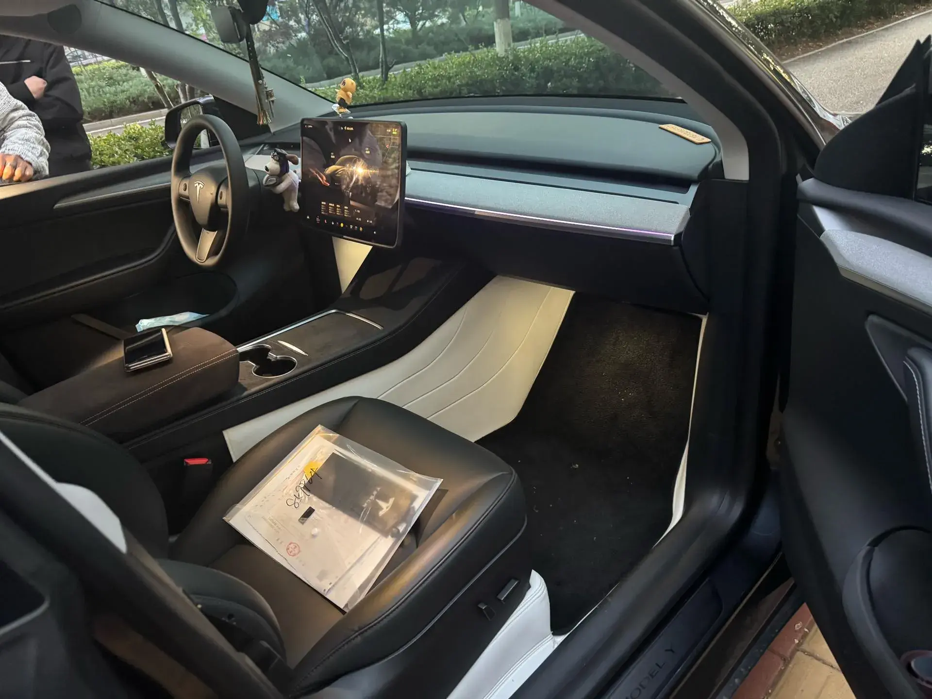 2024 TESLA MODEL thumbnail 4