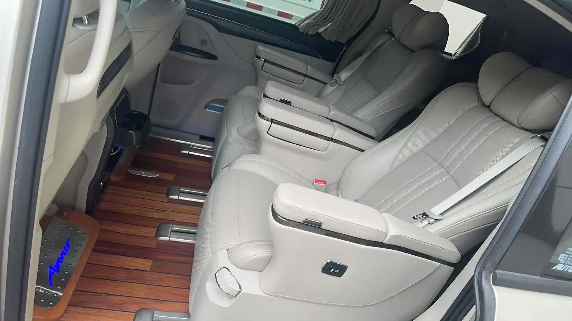 2021 BUICK GL8 thumbnail 3