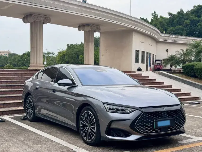 2022 BYD HAN thumbnail 3