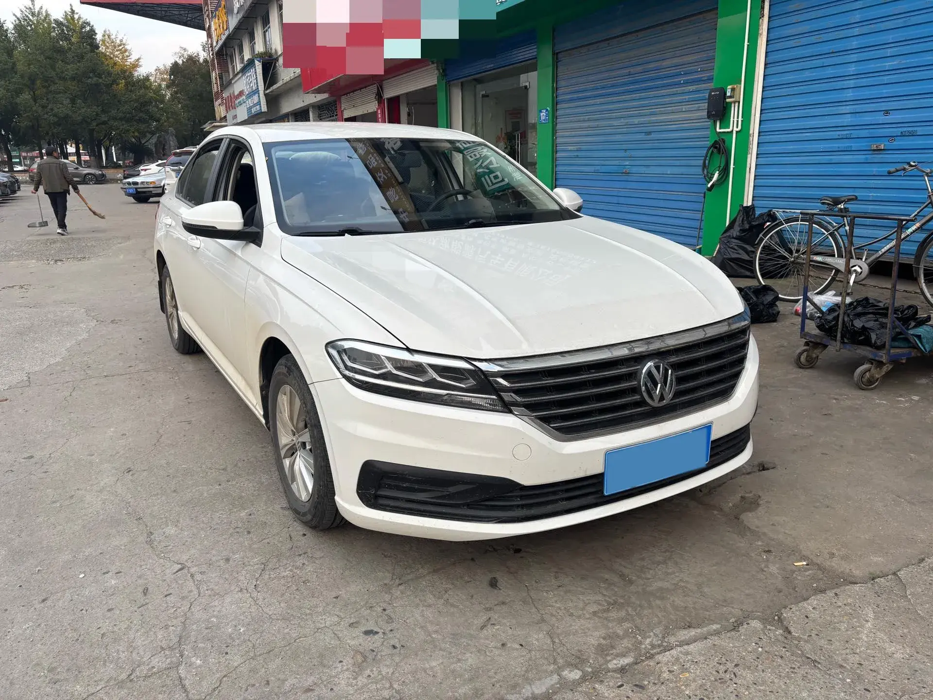 2019 VOLKSWAGEN LAVIDA thumbnail 3