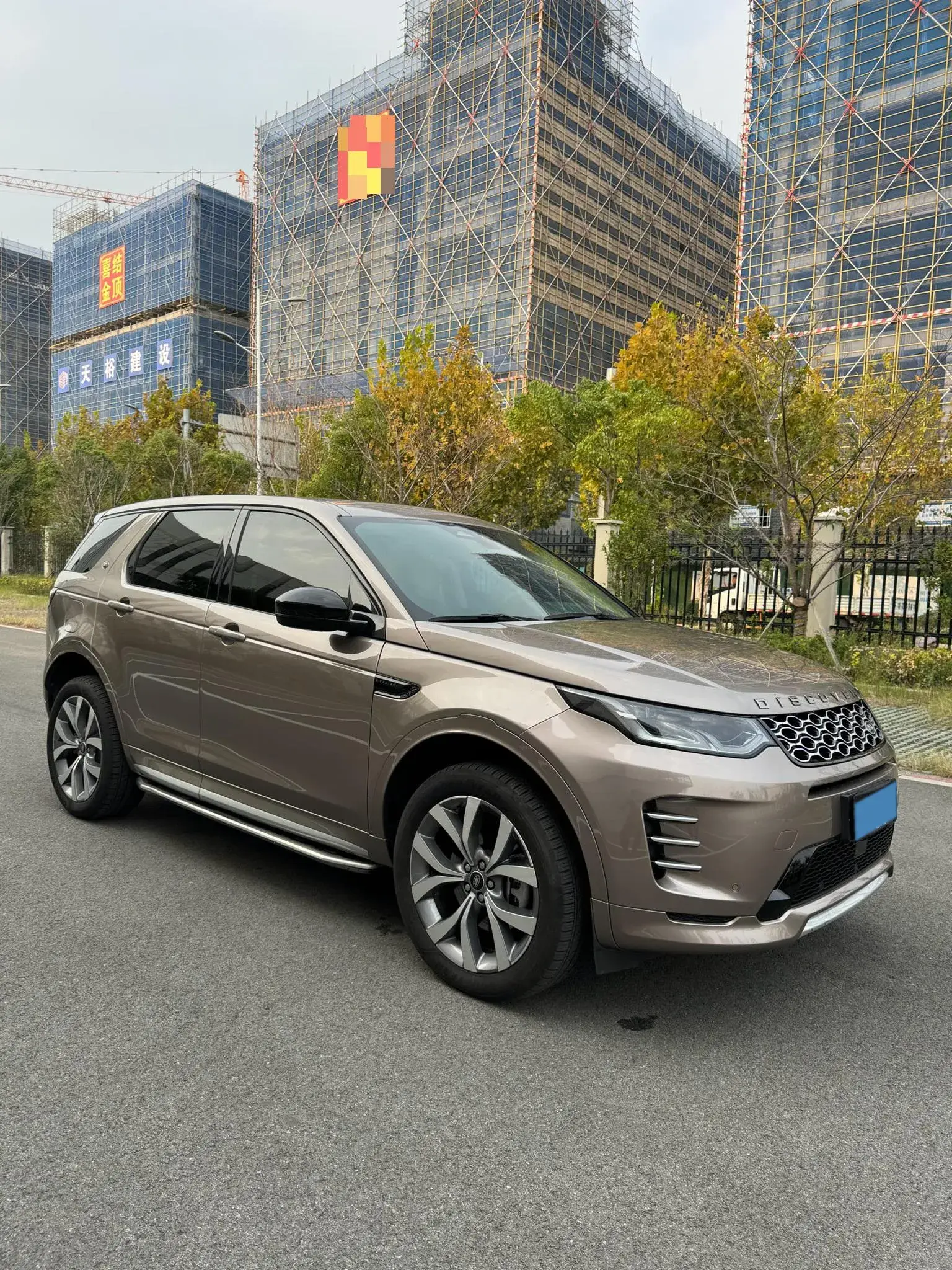 2024 LAND ROVER thumbnail 2