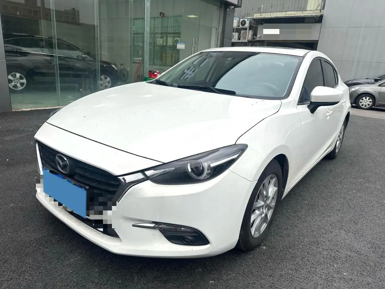 2019 MAZDA 3 view 1