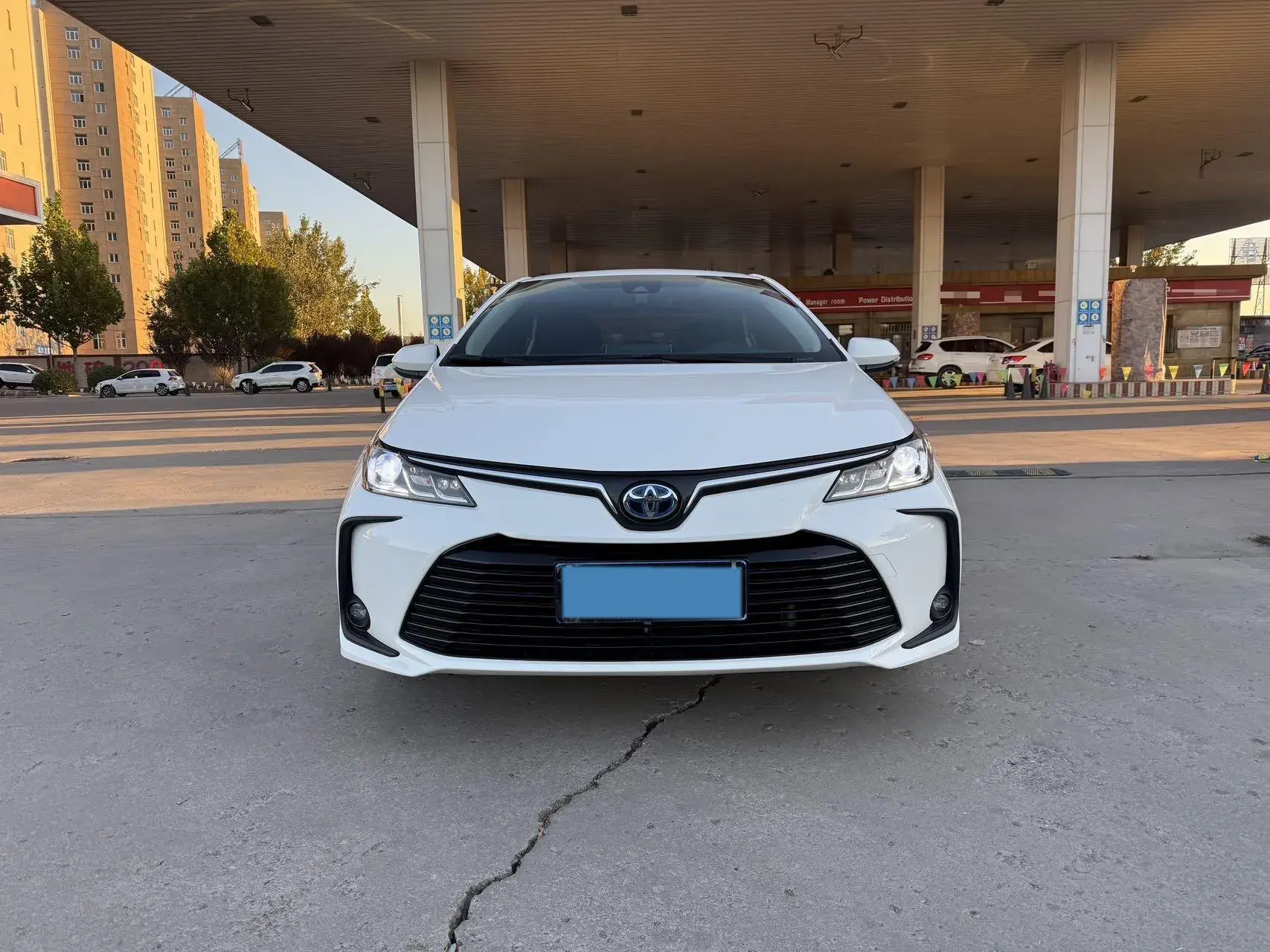 2021 TOYOTA COROLLA thumbnail 2