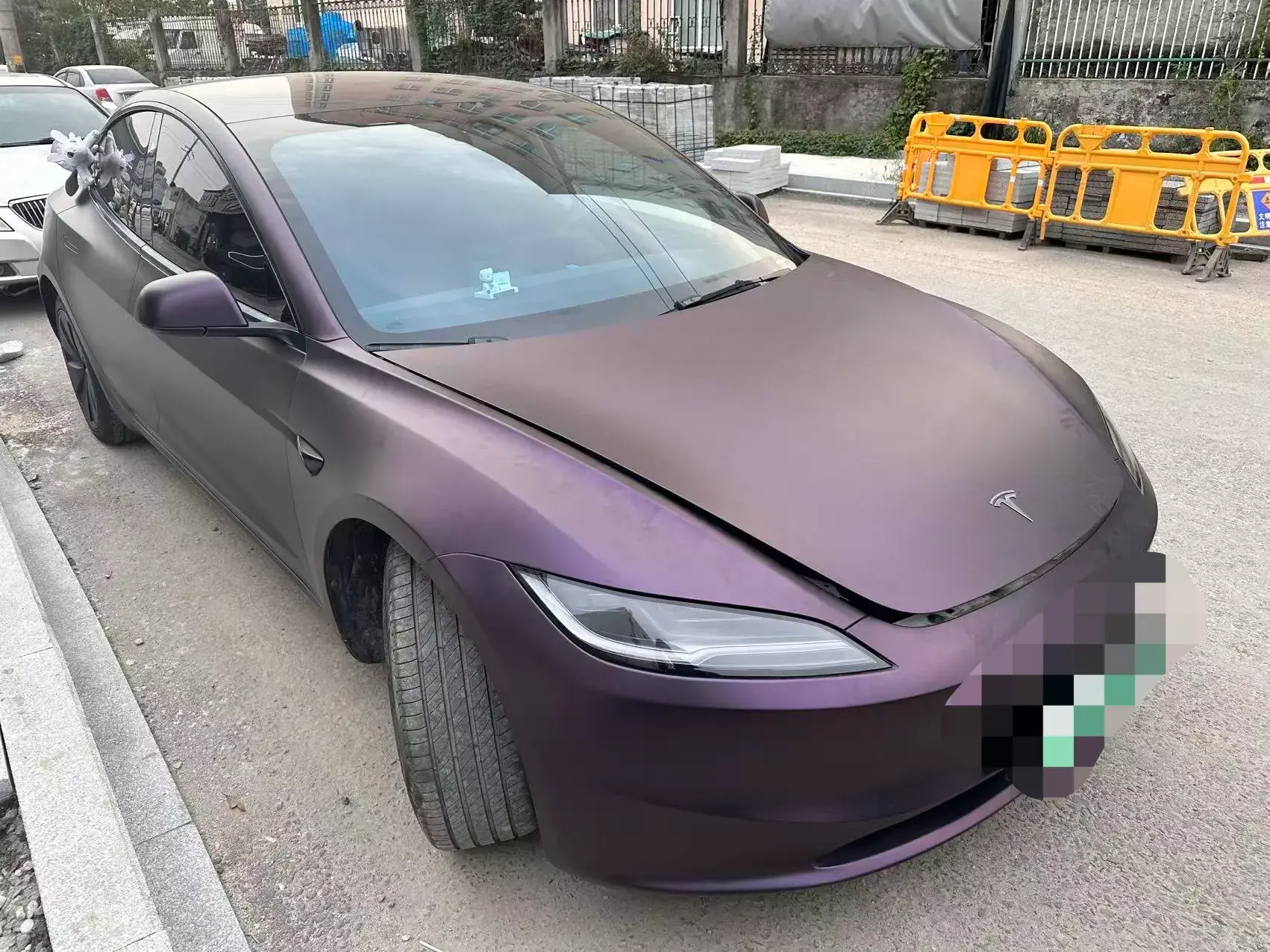 2023 TESLA MODEL thumbnail 2