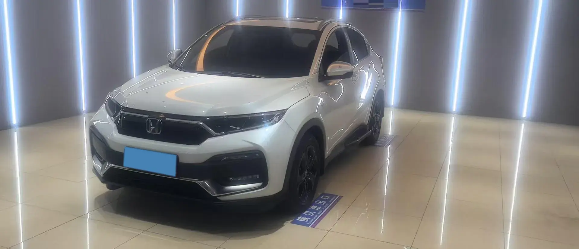 2022 HONDA XR-V view 1