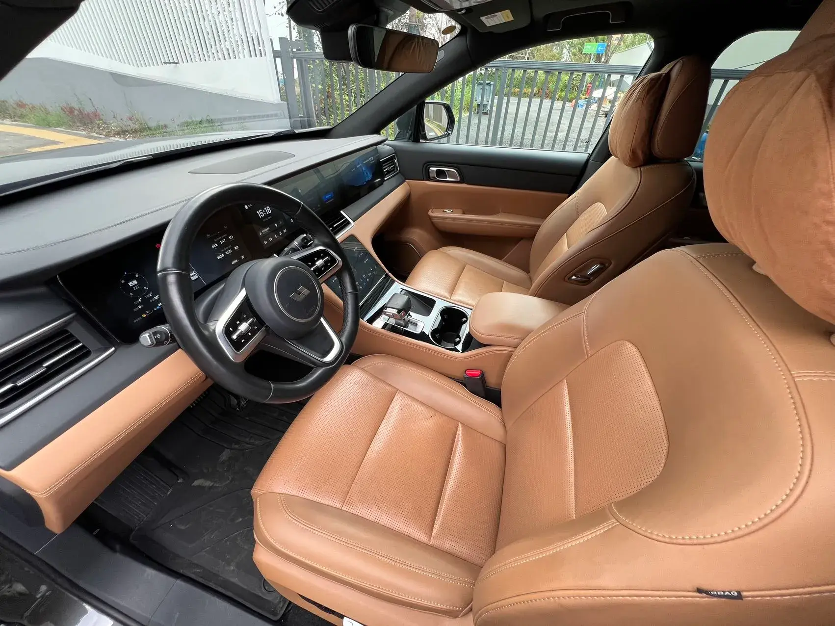 2021 LI ONE thumbnail 3