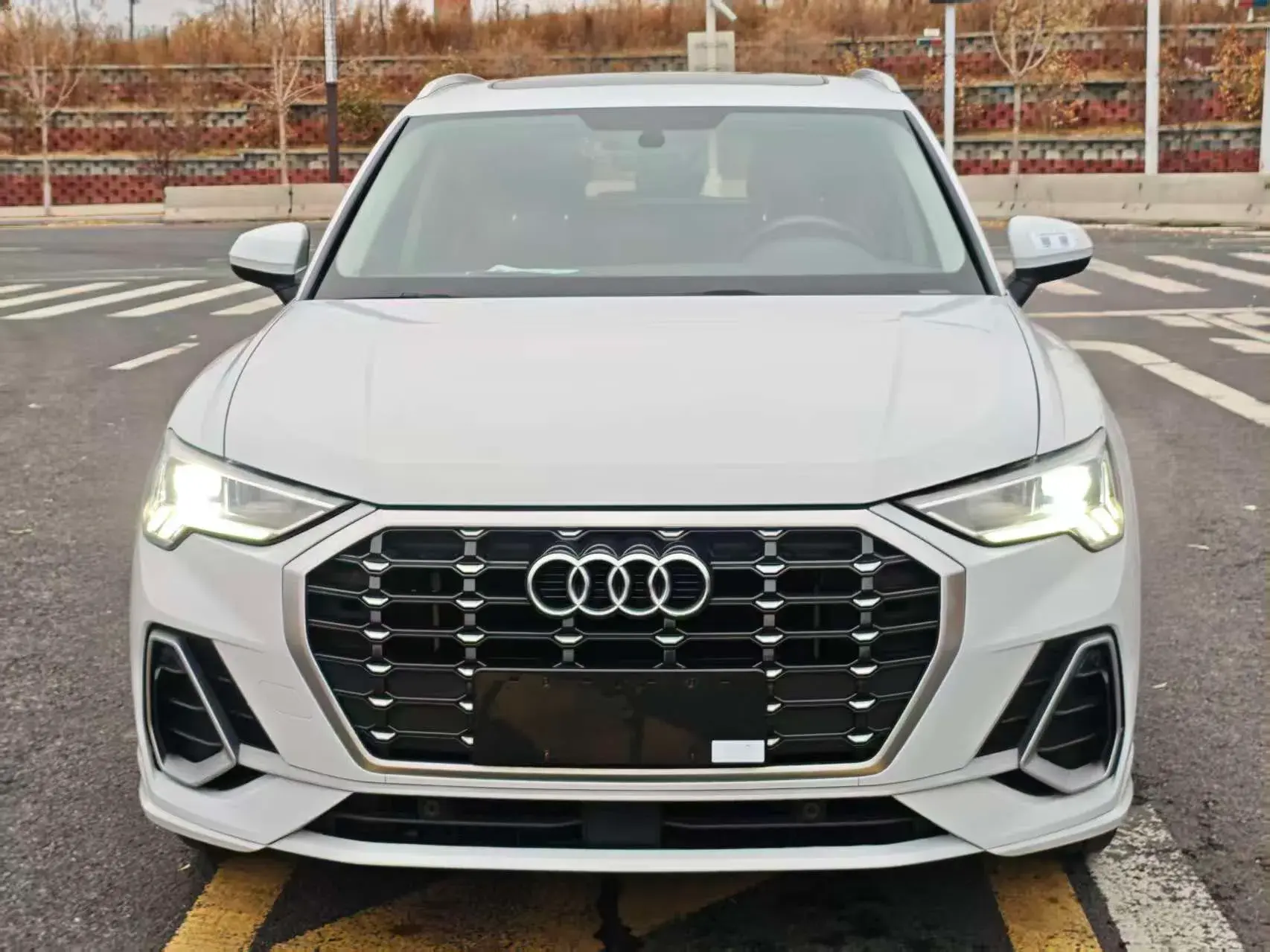 2021 AUDI Q3 thumbnail 2