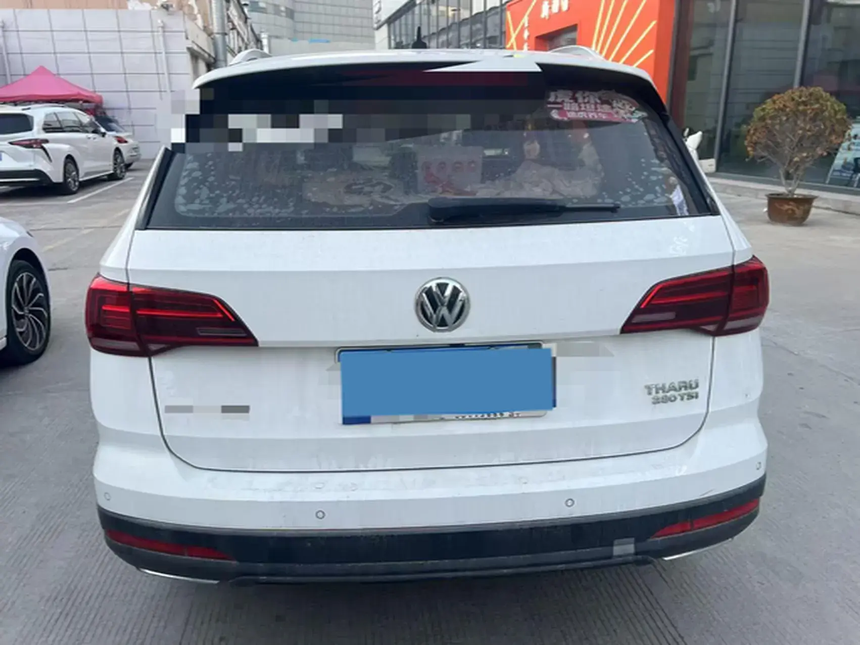 2019 VOLKSWAGEN THARU thumbnail 3