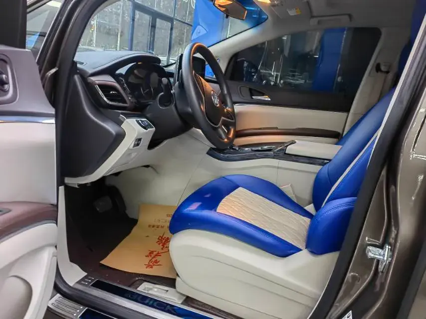 2023 BUICK GL8 thumbnail 3