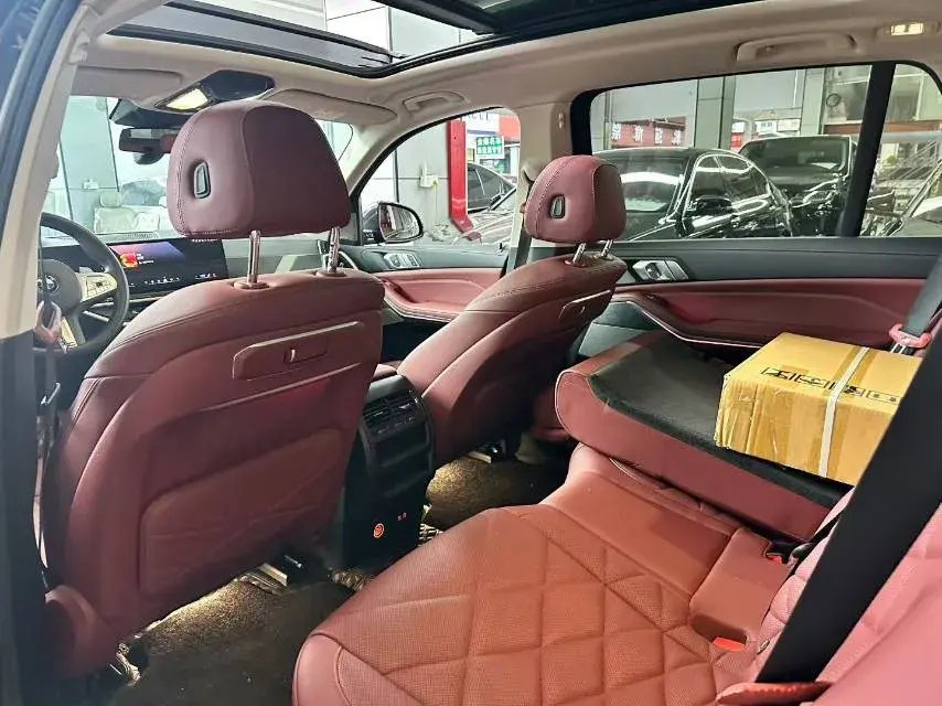 2023 BMW X5 thumbnail 3