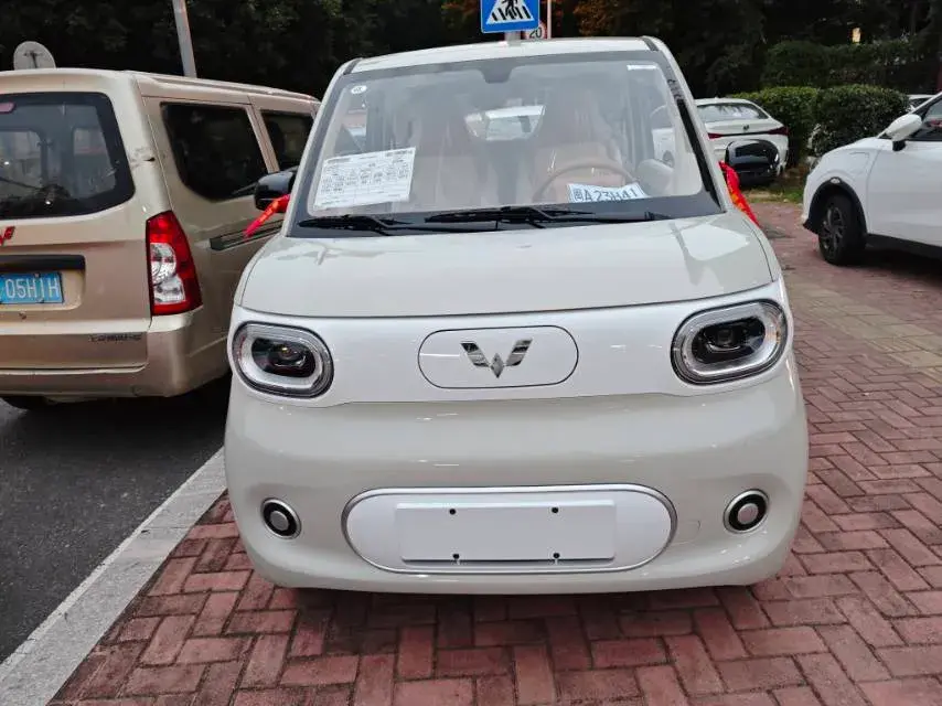 2024 WULING HONGGUANG thumbnail 3