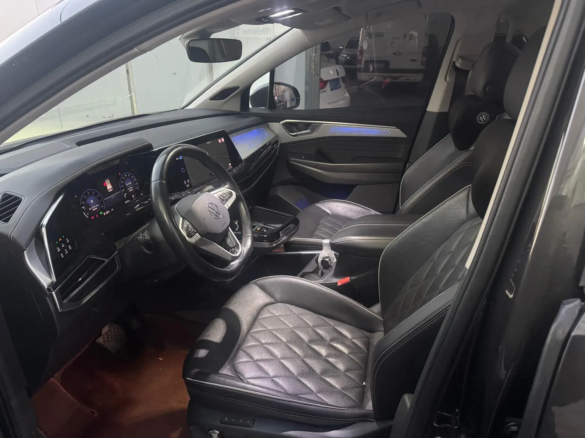 2021 VOLKSWAGEN TALAGON thumbnail 4