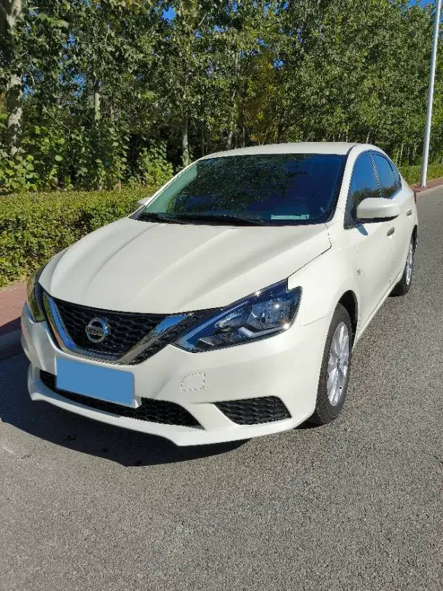 2022 NISSAN SYLPHY view 1