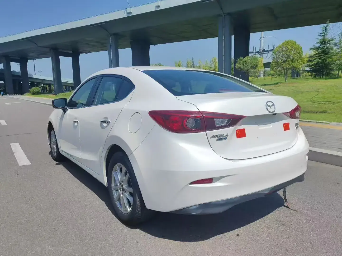 2017 MAZDA 3 thumbnail 4