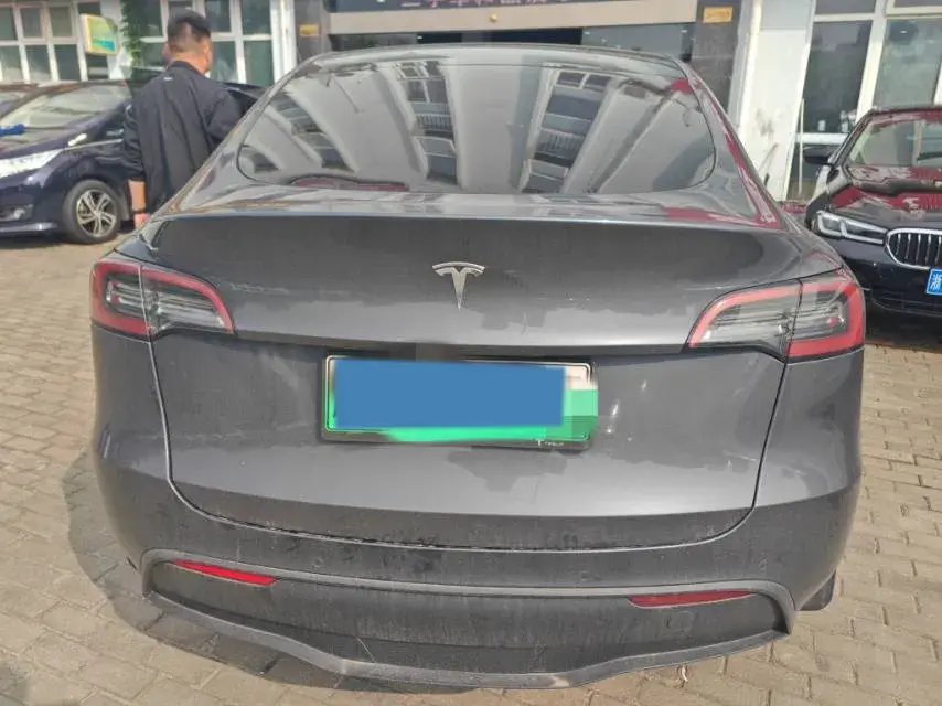 2022 TESLA MODEL thumbnail 3