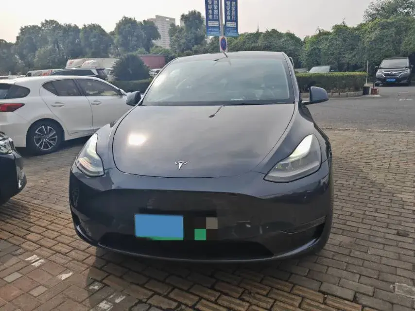 2022 TESLA MODEL thumbnail 2